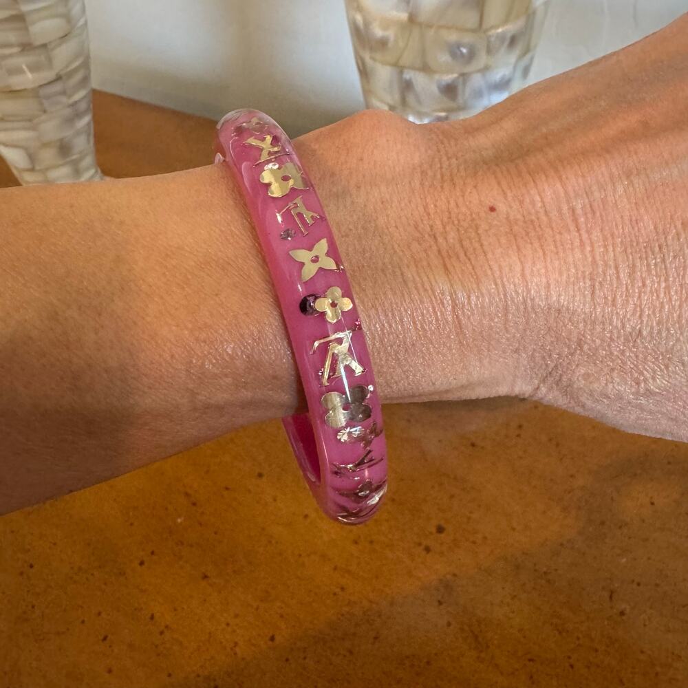 Louis Vuitton Vintage Pink Inclusion Monogram Resin Bangle Bracelet - Picture 2 of 4